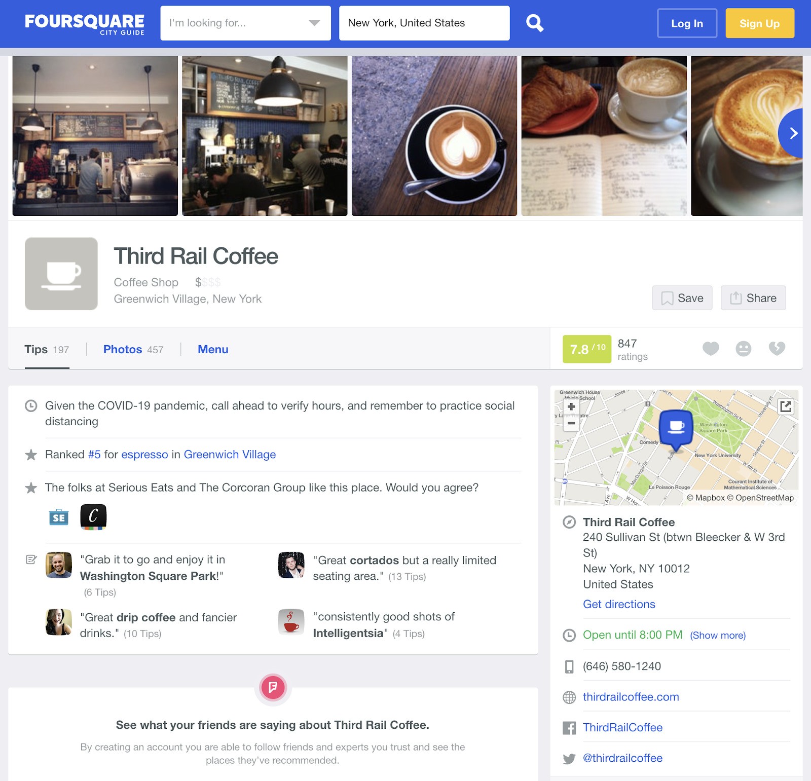 Uno screenshot di un elenco Foursquare per "Third Rail Coffee" nel Greenwich Village, New York, che mostra le valutazioni degli utenti, i dettagli sulla posizione, le foto e le recensioni dei clienti.