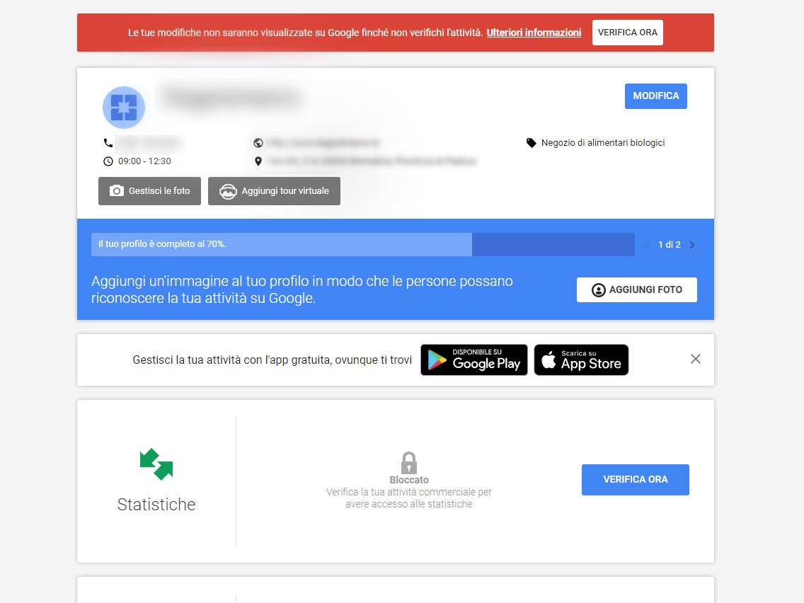 Uno screenshot della pagina del profilo di un account Google con la richiesta di aggiungere una foto del profilo, visualizzata in italiano, e varie opzioni di privacy e impostazioni dell'account visibili.